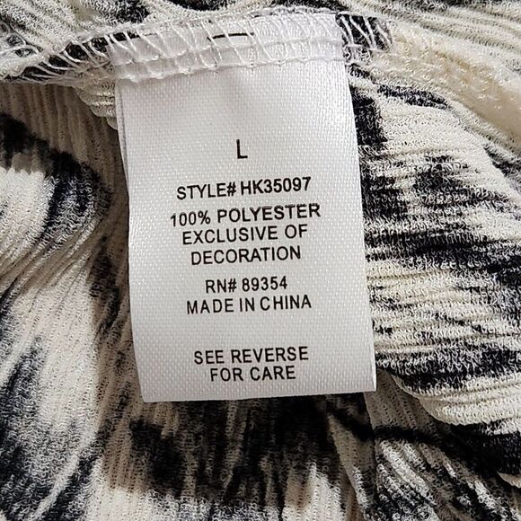 Kathy Ireland Top Womens Size Large Relax Fit Lightweight - Picture 10 of 10